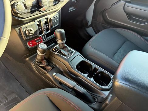 Certified 2023 Jeep Wrangler Unlimited Rubicon w/ Xtreme 35 Tire Package image 25