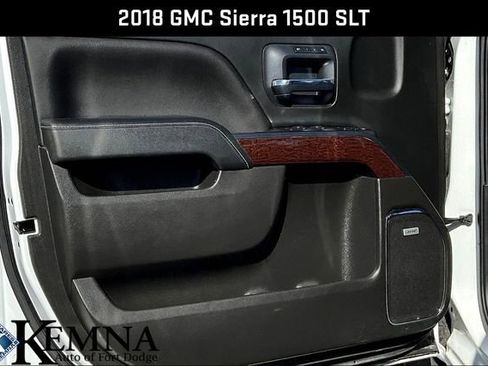 Used 2018 GMC Sierra 1500 SLT image 24