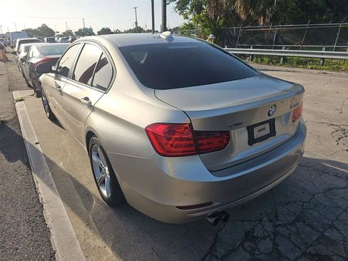 Used 2013 BMW 328i xDrive Sedan AWD/4WD image 6
