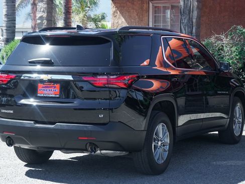 Used 2023 Chevrolet Traverse LT FWD image 10