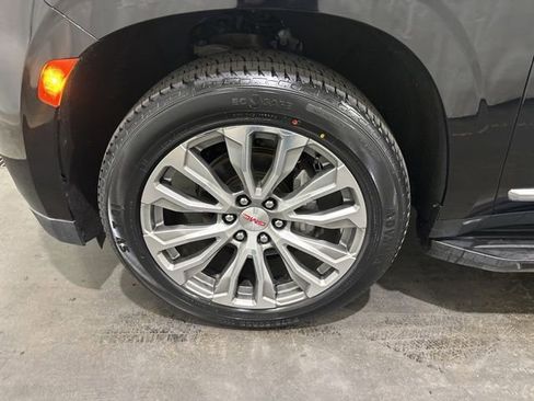 Used 2021 GMC Yukon Denali AWD/4WD image 9