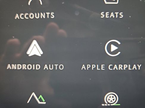 Used 2025 Land Rover Range Rover Evoque Dynamic SE image 20