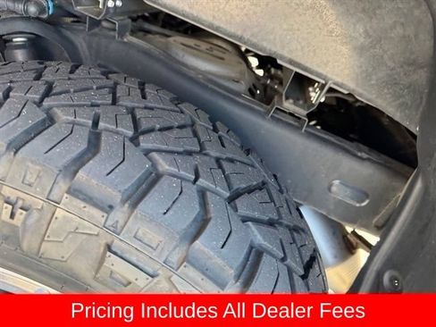 Used 2025 Toyota Tundra Limited AWD/4WD image 4