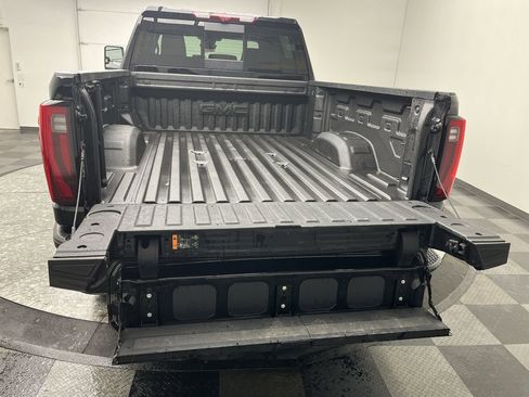 Certified 2025 GMC Sierra 2500 Denali w/ Denali Reserve Package image 37