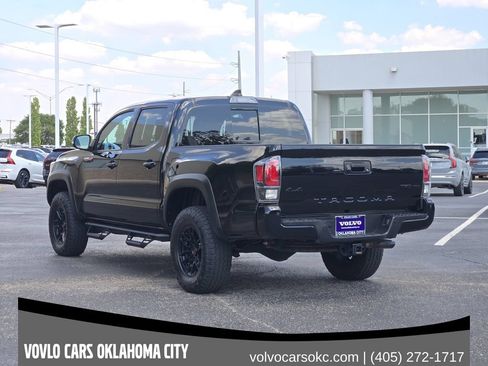 Used 2020 Toyota Tacoma TRD Pro AWD/4WD image 4