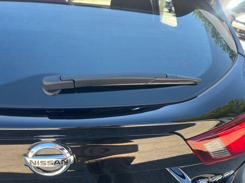 Used 2017 Nissan Rogue Sport SV AWD/4WD image 35