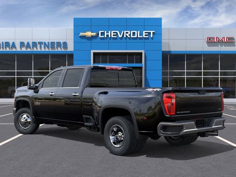 New 2026 Chevrolet Silverado 3500 LTZ w/ LTZ Texas Edition image 4
