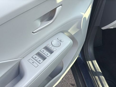 Used 2024 Hyundai Kona SEL image 14