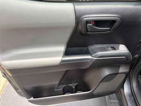 Used 2020 Toyota Tacoma SR AWD/4WD image 25