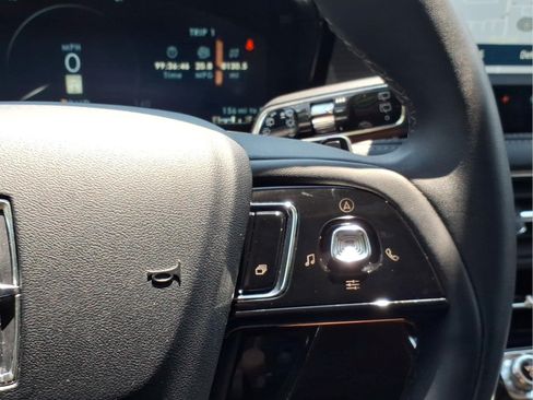Used 2023 Lincoln Corsair AWD w/ Equipment Group 101A image 21