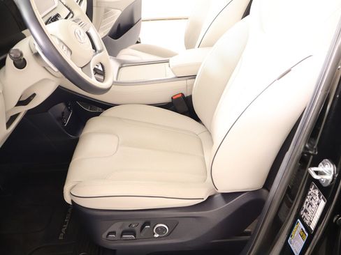 Used 2025 Hyundai Palisade Calligraphy FWD image 12