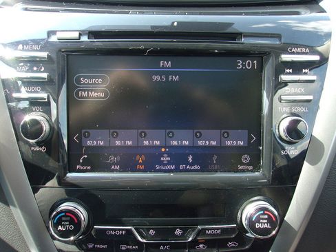 Used 2023 Nissan Murano Platinum w/ Cargo Package image 24