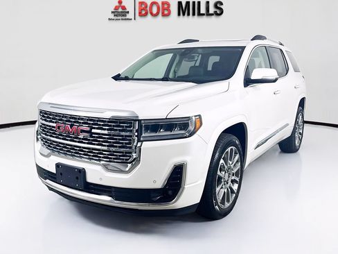 Used 2023 GMC Acadia Denali w/ Trailering Package AWD/4WD image 3