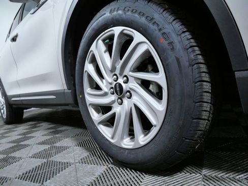 Certified 2022 Lincoln Corsair FWD image 2