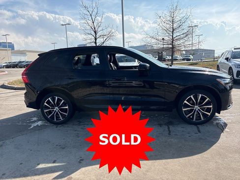 Certified 2023 Volvo XC60 B5 Plus w/ Protection Package Premier image 4