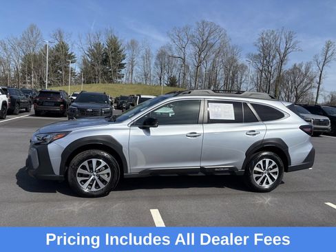 Certified 2025 Subaru Outback Premium AWD/4WD image 4