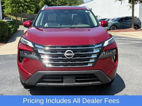 Used 2025 Nissan Rogue SV w/ SV Premium Package AWD/4WD image 4
