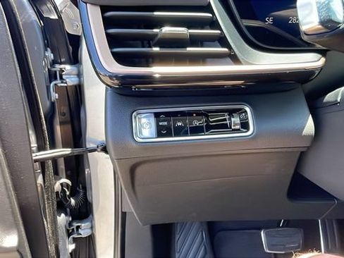Used 2025 Buick Envision Sport Touring AWD/4WD image 25