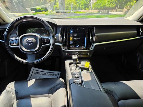 Used 2019 Volvo V90 T6 Cross Country w/ Protection Package Premier AWD/4WD image 10