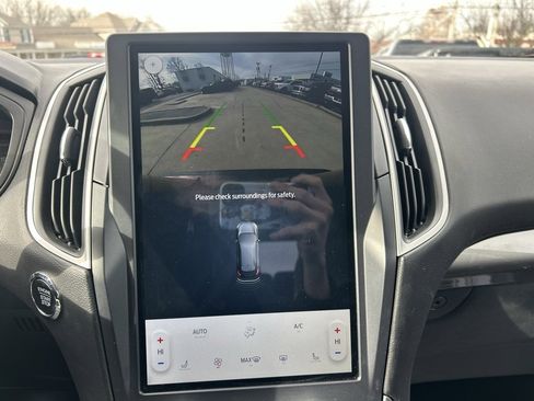 Used 2023 Ford Edge SEL image 24