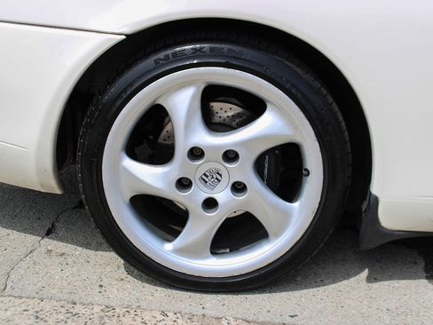 Used 2000 Porsche 911 Cabriolet image 11