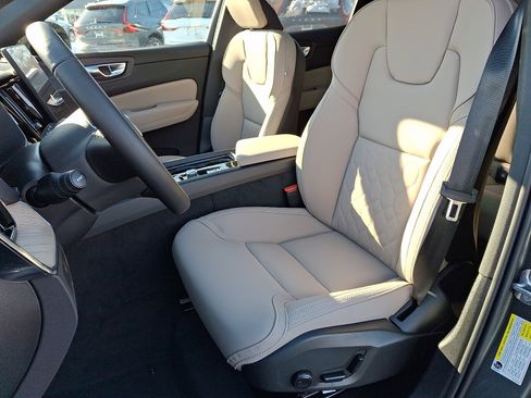 New 2026 Volvo XC60 B5 Plus w/ Protection Package Premier image 7