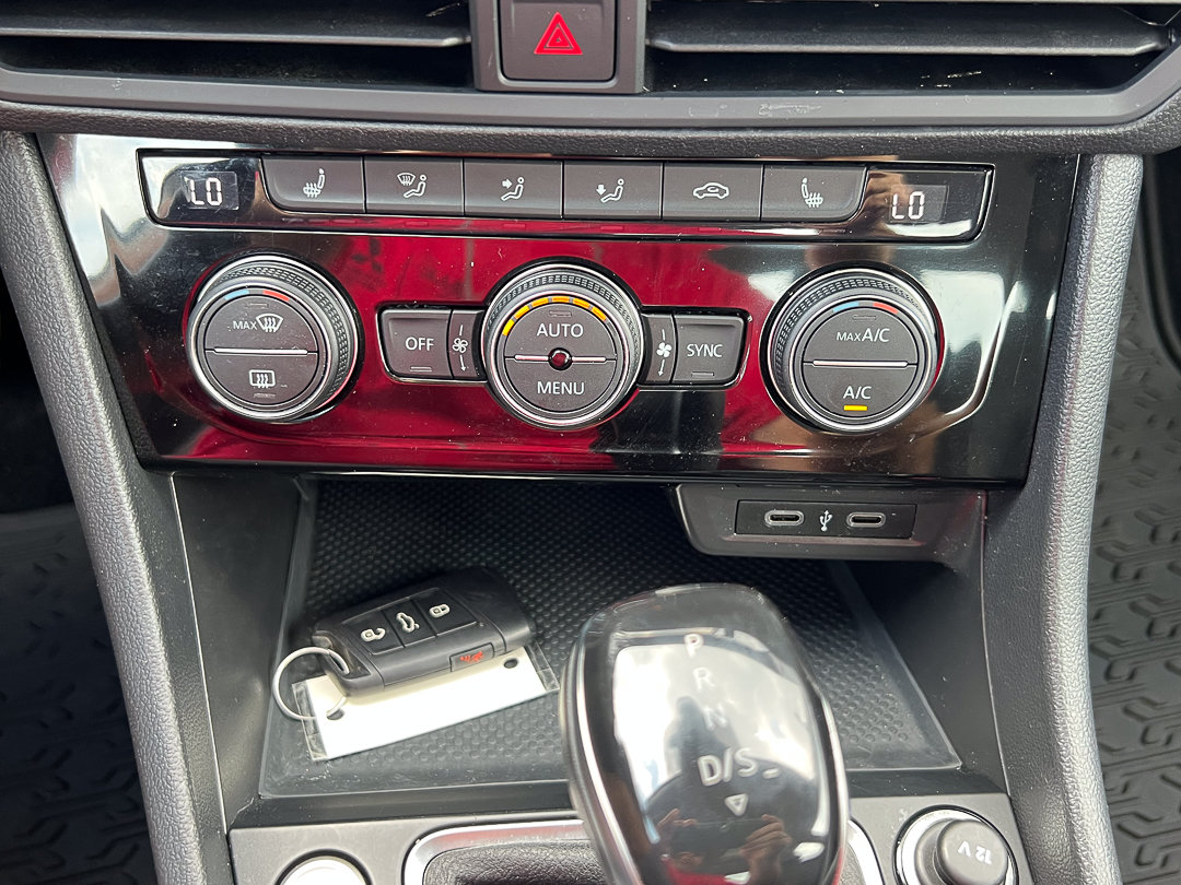 Used 2022 Volkswagen Jetta SE FWD image 18