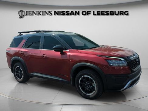 Certified 2025 Nissan Pathfinder Rock Creek AWD/4WD image 1