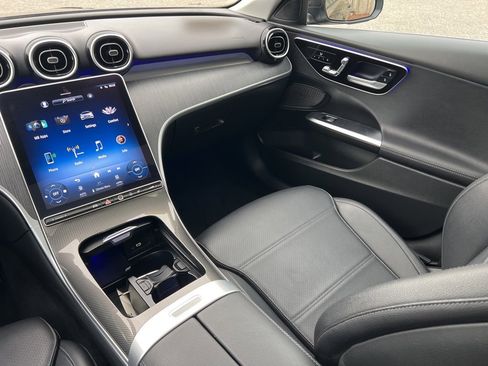 Used 2023 Mercedes-Benz C 300 4MATIC Sedan image 24