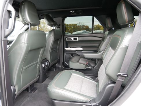 Used 2022 Ford Explorer Timberline image 13