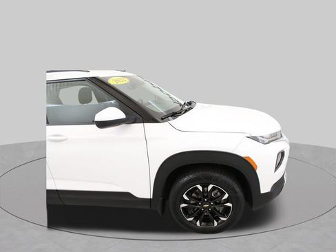 Used 2022 Chevrolet TrailBlazer LT AWD/4WD image 12
