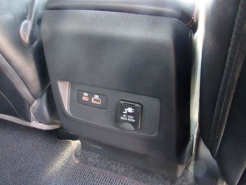 Used 2023 Nissan Frontier PRO-4X w/ Pro-4X Premium Package AWD/4WD image 44