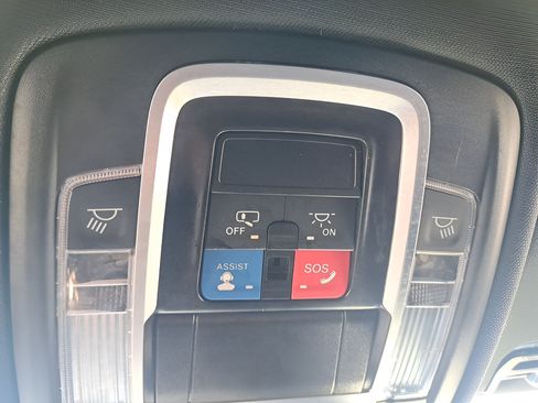 Used 2023 RAM 1500 Laramie AWD/4WD image 25