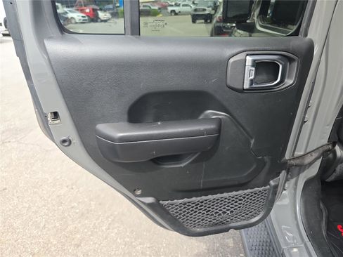 Used 2021 Jeep Wrangler Unlimited Sport AWD/4WD image 13