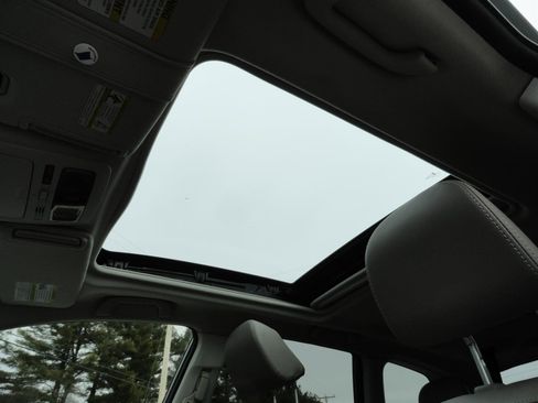 Used 2016 Subaru Forester 2.5i Limited image 18