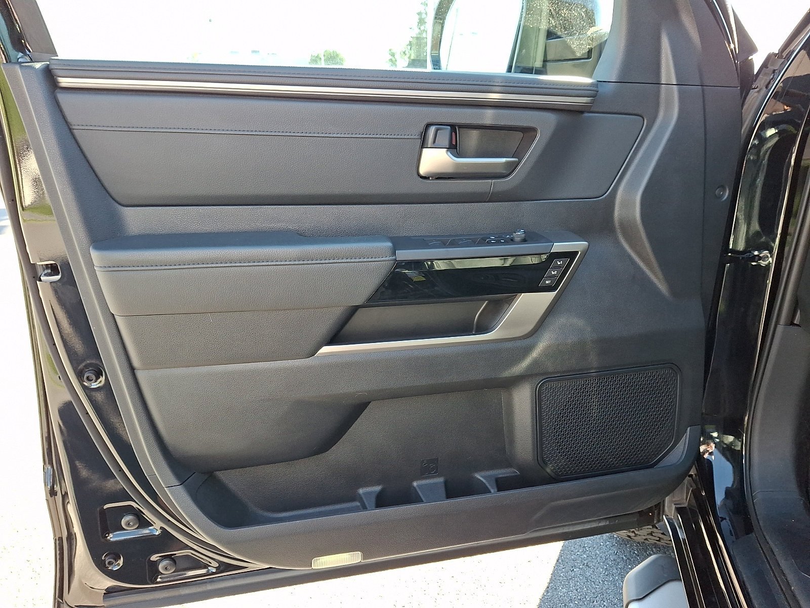 Certified 2023 Toyota Tundra Limited AWD/4WD image 14