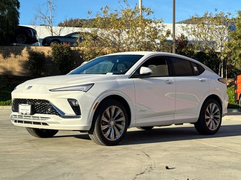 New 2026 Buick Envista Avenir image 4