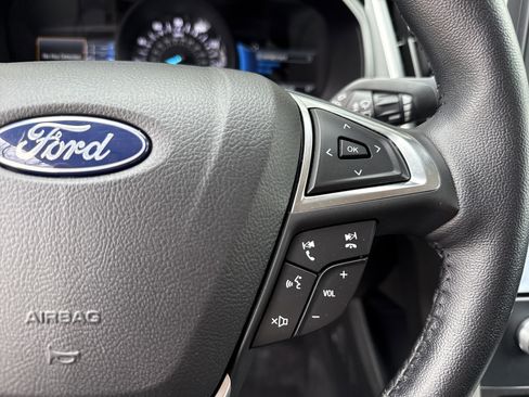 Used 2023 Ford Edge SEL w/ Convenience Package image 25