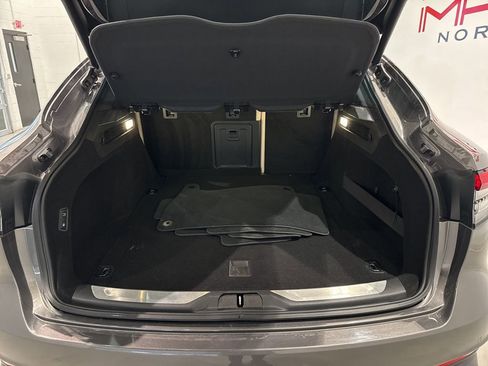 Used 2022 Maserati Levante Modena image 41