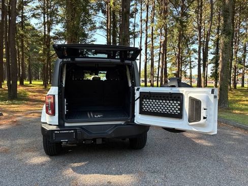 Used 2024 Ford Bronco Outer Banks AWD/4WD image 19