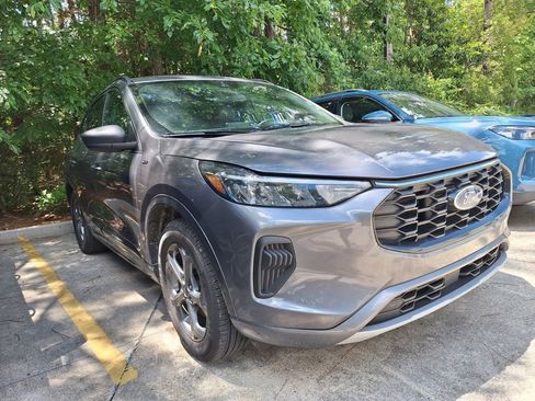 Used 2024 Ford Escape ST-Line FWD image 3