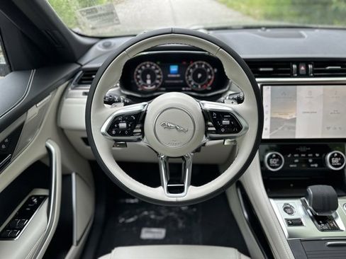 New 2026 Jaguar F-PACE R-Dynamic S image 26