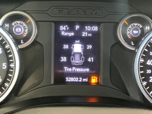 Used 2022 RAM 1500 Big Horn image 26