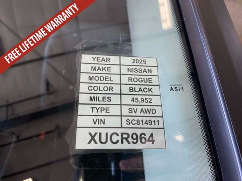 Used 2025 Nissan Rogue SV AWD/4WD image 39