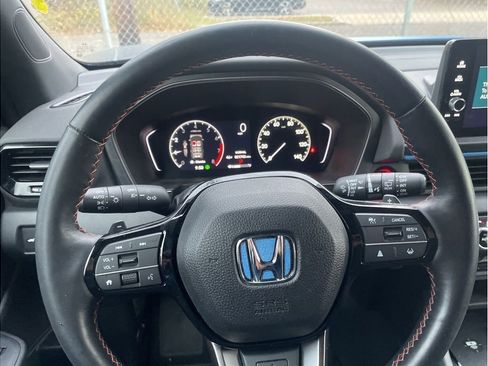 Used 2024 Honda Pilot TrailSport image 11