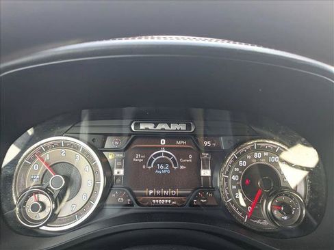 Used 2022 RAM 1500 Limited AWD/4WD image 11