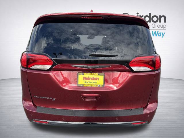 Used 2019 Chrysler Pacifica Touring Plus w/ Advanced Safetytec Group FWD image 6