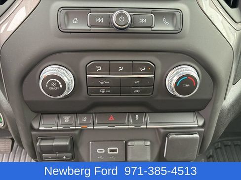 Used 2025 GMC Sierra 3500 Pro w/ Convenience Package AWD/4WD image 21