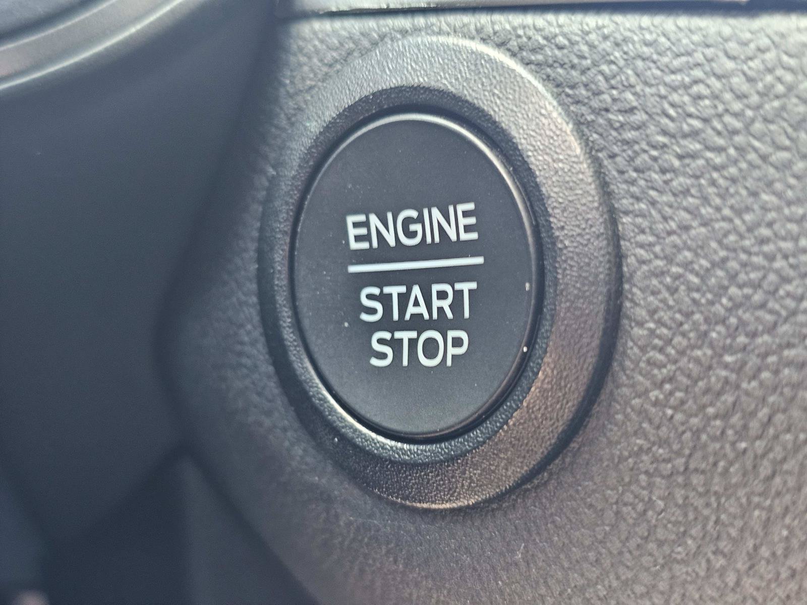 Used 2025 Ford Escape Active AWD/4WD image 24