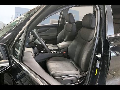 Used 2020 Hyundai Santa Fe SE image 18